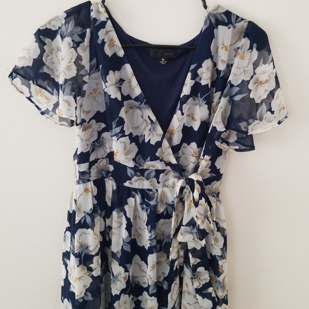 Floral Maxi Dress - Picture 2 of 5